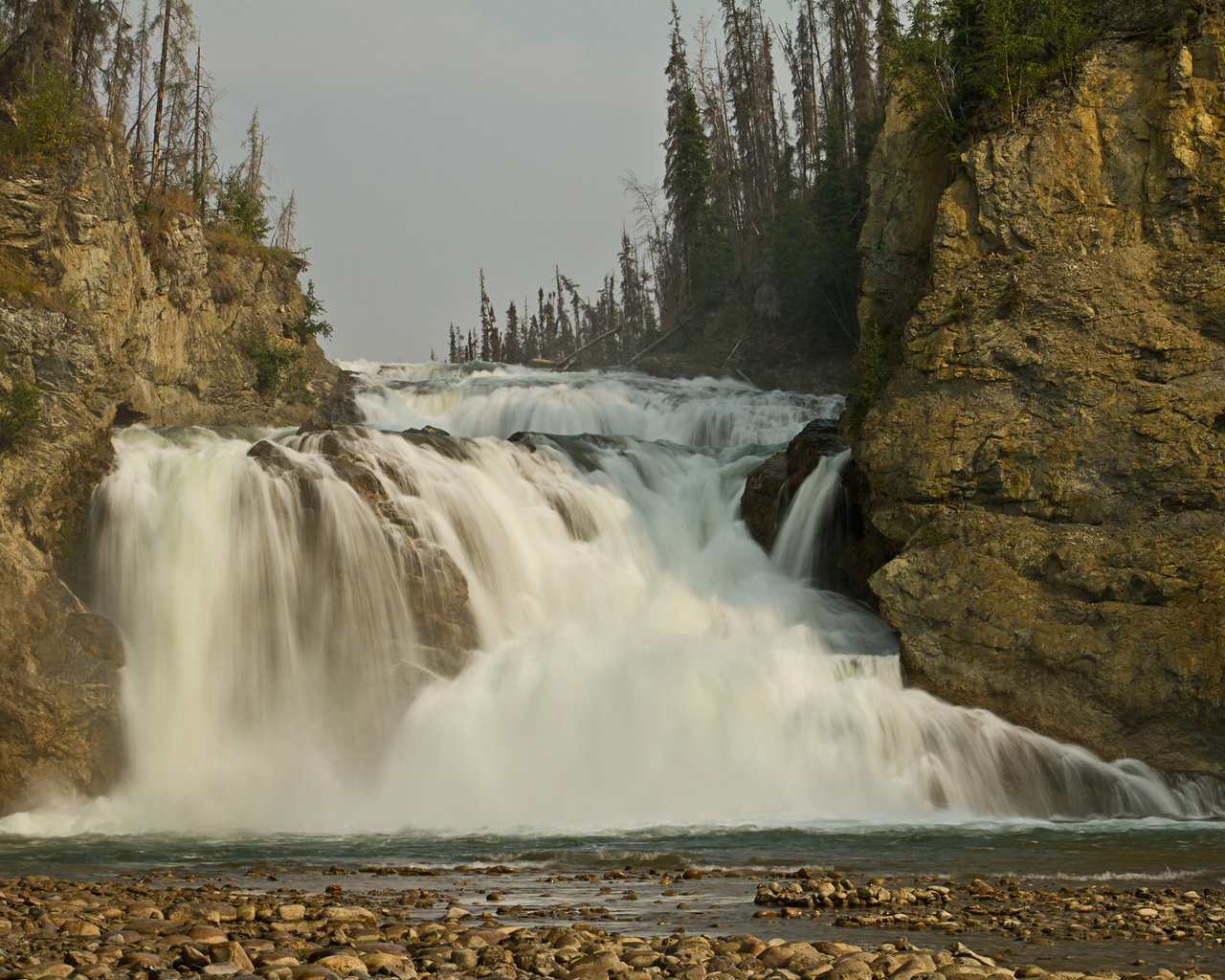 canada, british columbia, , Smith river falls, fort halkett provincial park