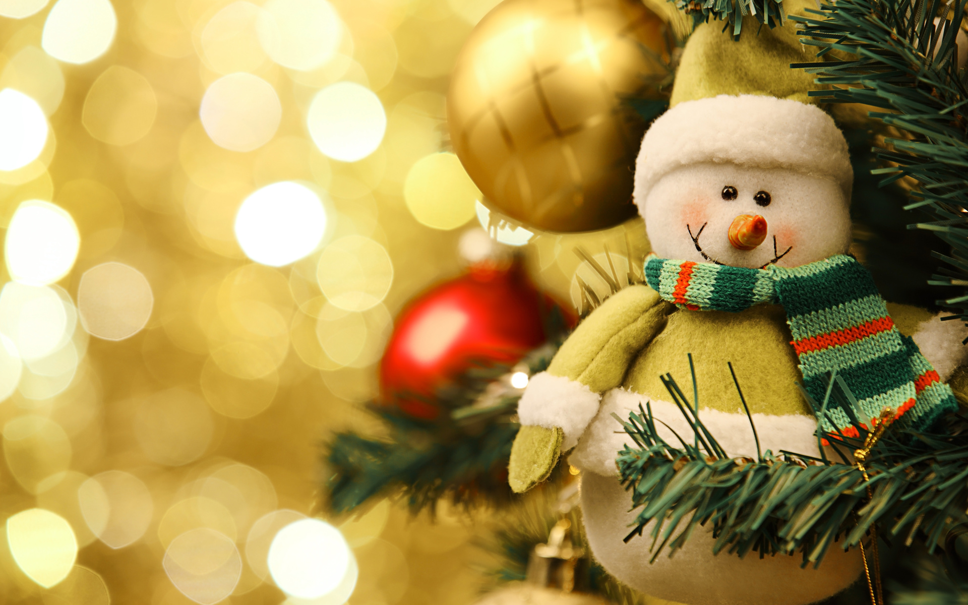 snowman, christmas, smile, new year, , , ,  , merry christmas, new year, christmas tree, snowman, decoration, red gold balls, scarf,  ,  , , , ,   , 