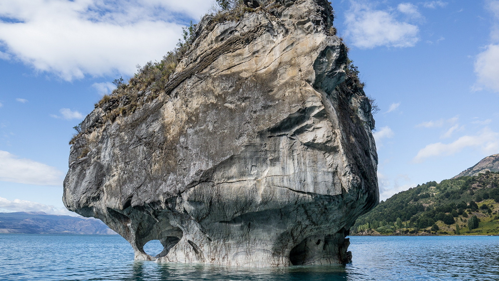 Современные скалы. Озеро Хенераль-Каррера Эстетика. Мраморные пещеры Чили. Скалы Чили. "Скала".
