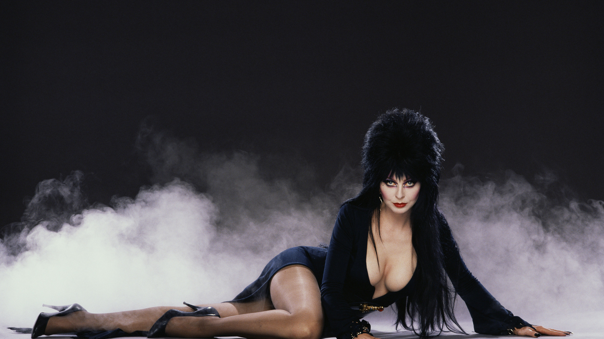 ,  , , , , , , , , , , , ,  -  , elvira - mistress of the dark