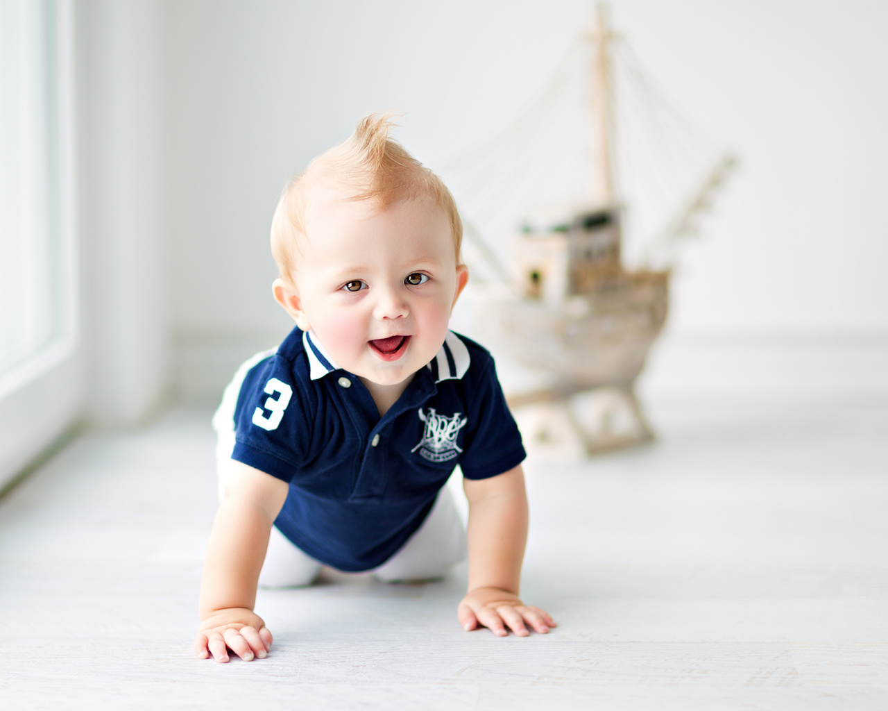 happy baby, kid, big beautiful blue eyes, smile, play, child, children, enjoying life, cute, lovable, marine, ship, little boy,  , ,    , , , , ,  