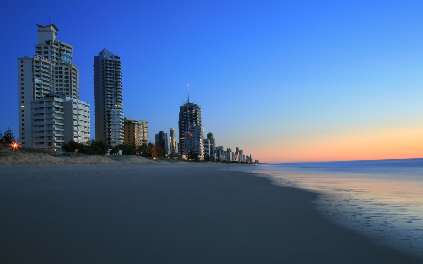 broadbeach, gold coast, queensland