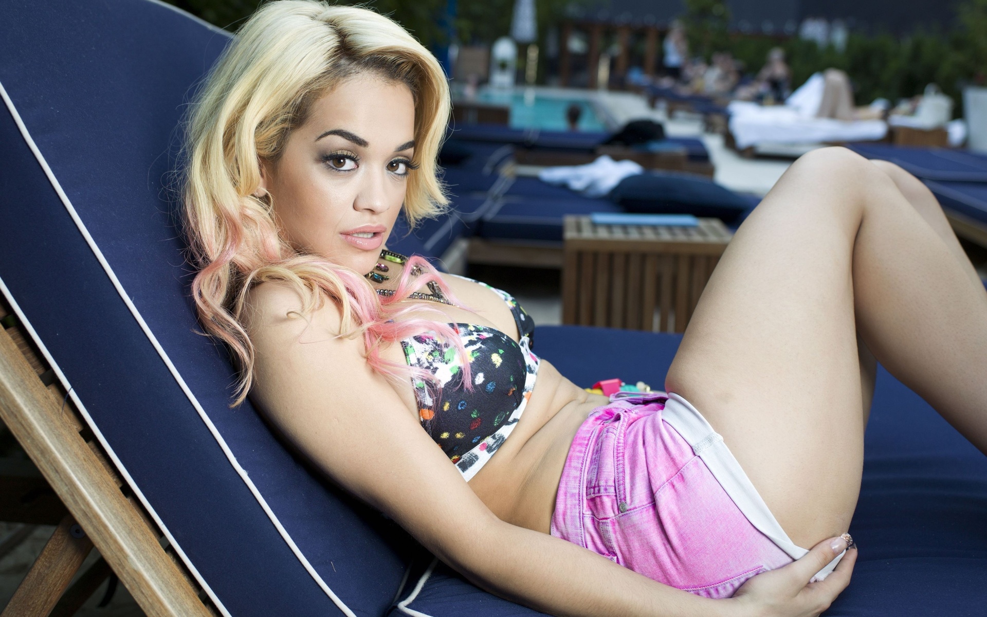 rita ora,  , 