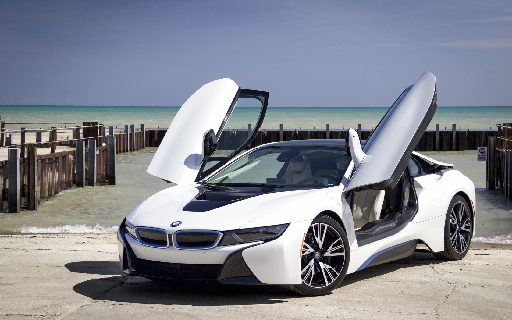 bmw i8, sports car, sports car, compartment, berth, sea