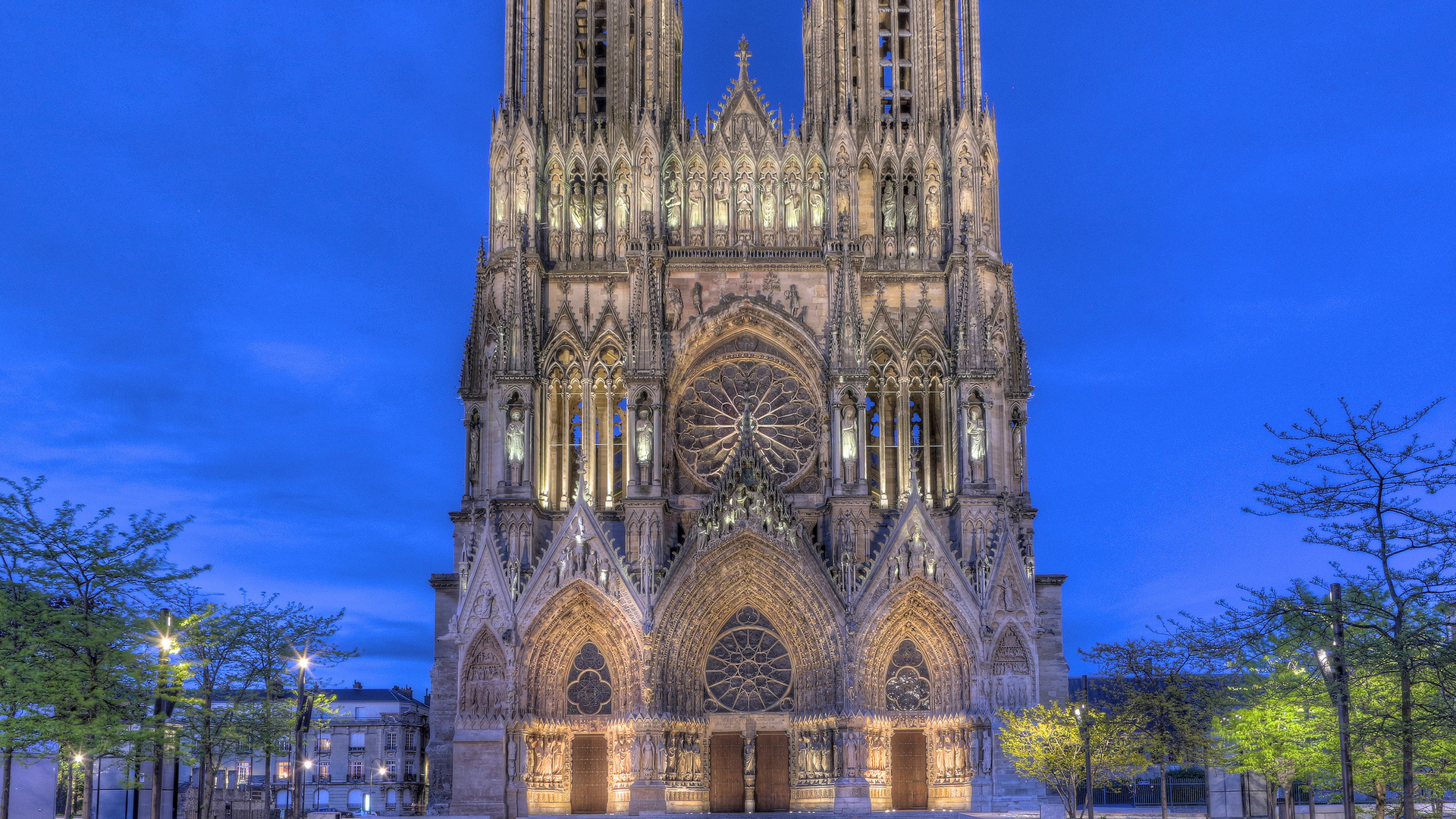 notre-dame de reims, archbishop of reims residence, france