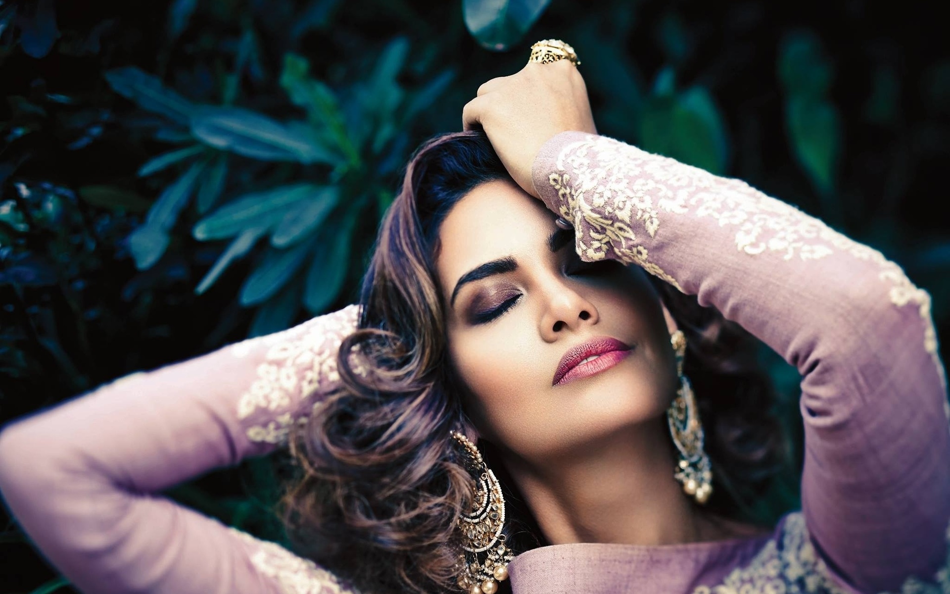 girl, eyes, brunette, , actress, esha gupta, , celebrity, bollywood, beauty, , model, indian, , lips, beautiful