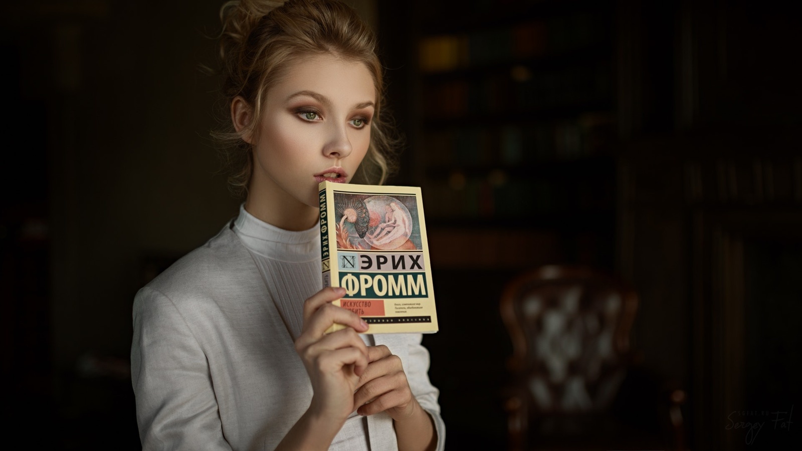 alisa tarasenko, women, blonde, sergey fat, books, portrait,  , , , , 