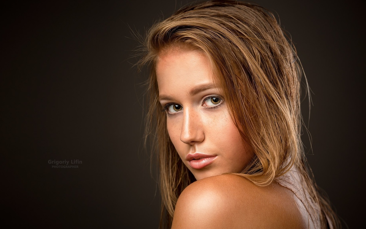 women, albina kuznetsova, face, blonde, grigoriy lifin, portrait, simple background