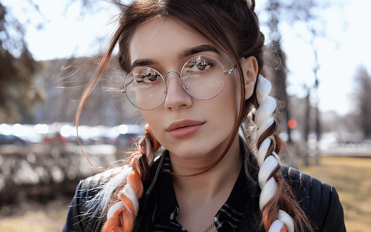 women, portrait, women with glasses, pigtails, depth of field, women outdoors, 