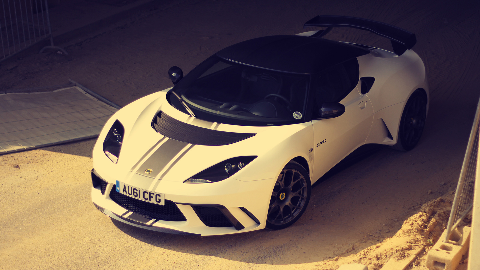 white, gte, front, lotus, hangar, sand, evora