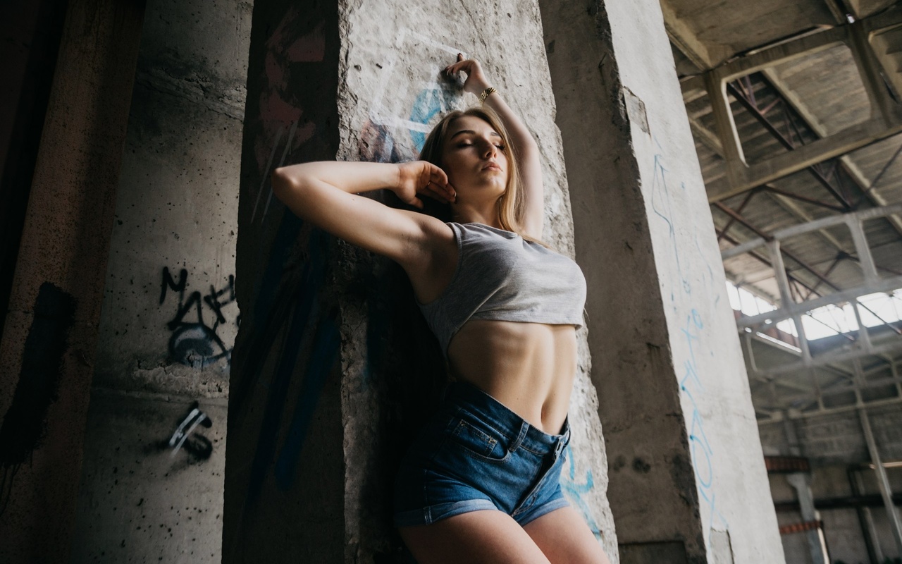 women, jean shorts, belly, armpits, closed eyes, abandoned, tank top, ribs, rear view, brunette, blonde