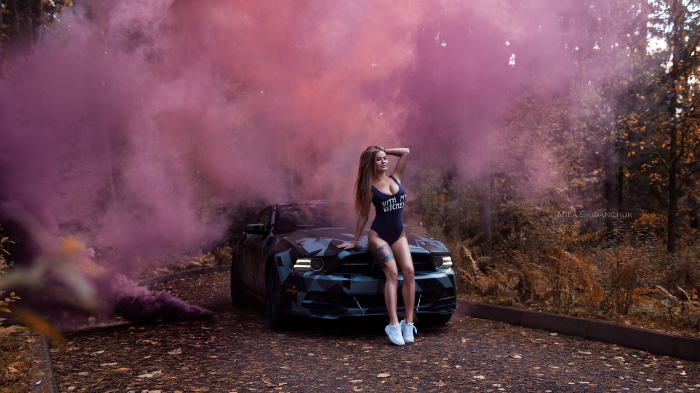 women, monokinis, tanned, tattoo, long hair, smoke, sneakers, women outdoors, women with cars, smiling, painted nails, trees