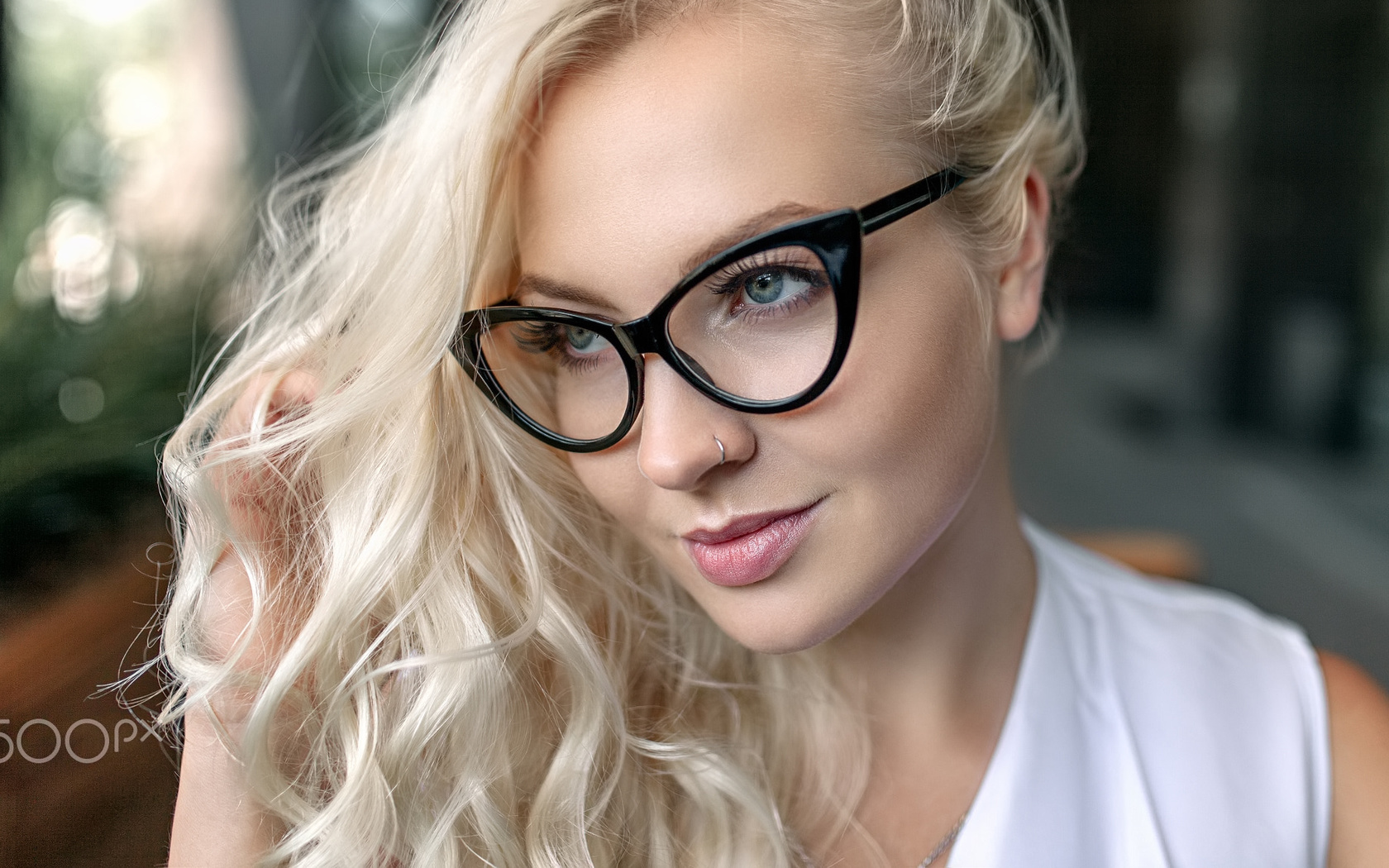women, blonde, looking away, nose rings, bokeh, women with glasses, 500px