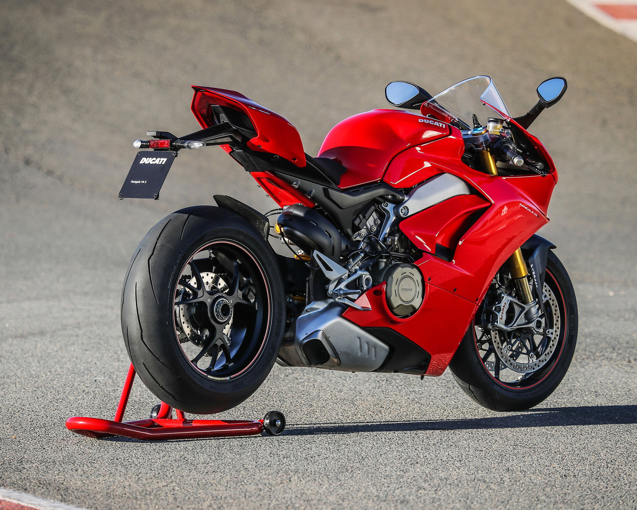 ducati, panigale, v4, speciale, 4k, raceway, sportsbikes, 2018, bikes, superbikes, 