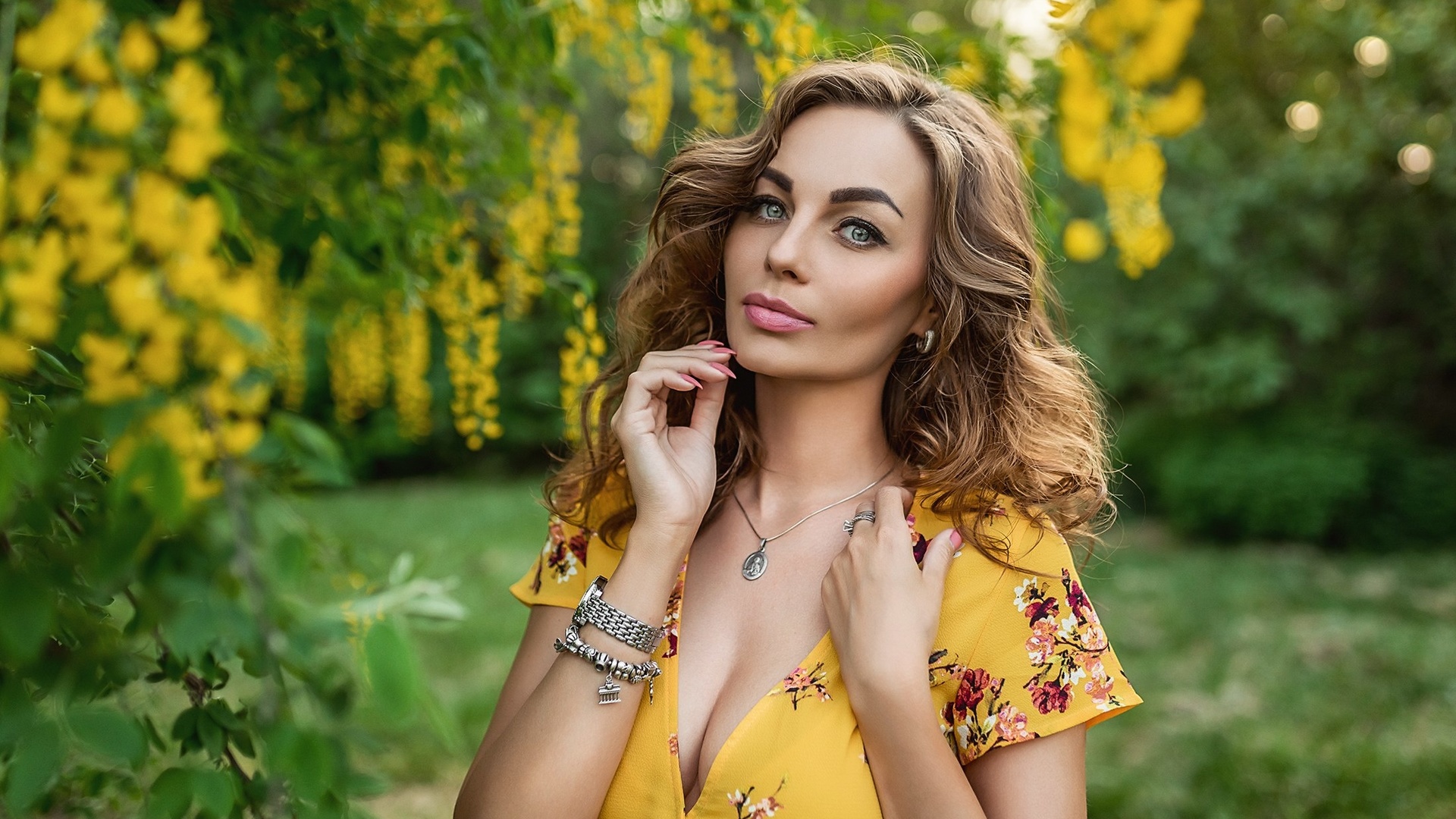 women, blonde, portrait, necklace, women outdoors, pink lipstick, pink nails, yellow dress, cleavage, depth of field