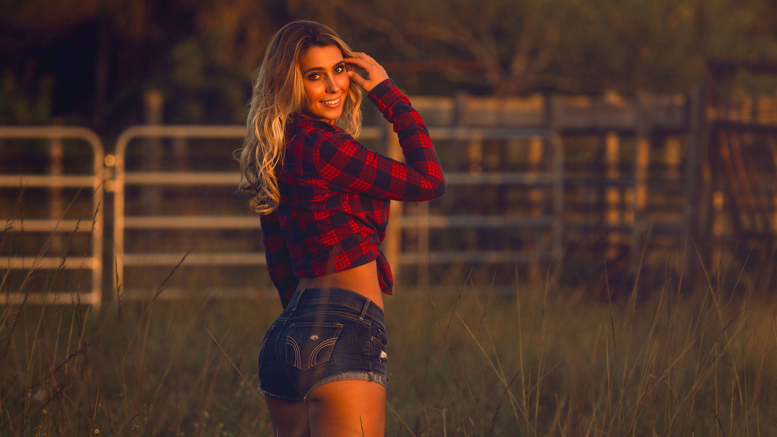 women, blonde, portrait, tanned, jean shorts, smiling, plaid shirt, women outdoors, ass, anthony alaimo