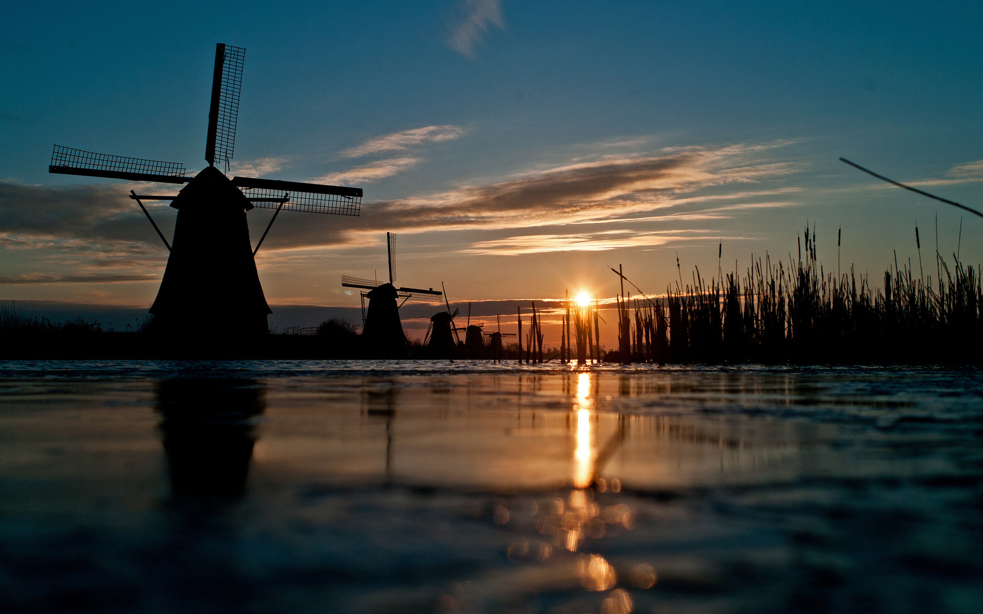 channel, windmill, the sun, the sky, grass, river, sunset,     ?, , , , , , , , , , 