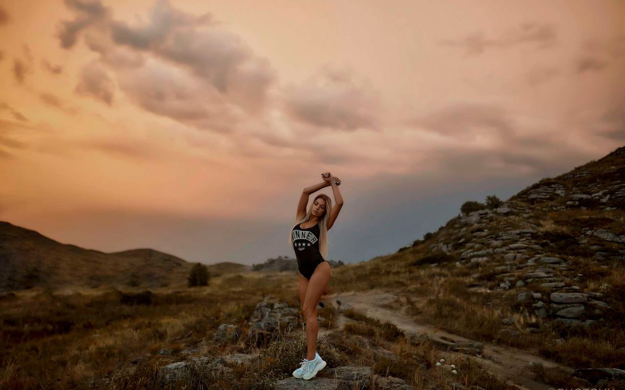 women, sunset, blonde, tanned, sneakers, arms up, women outdoors, armpits