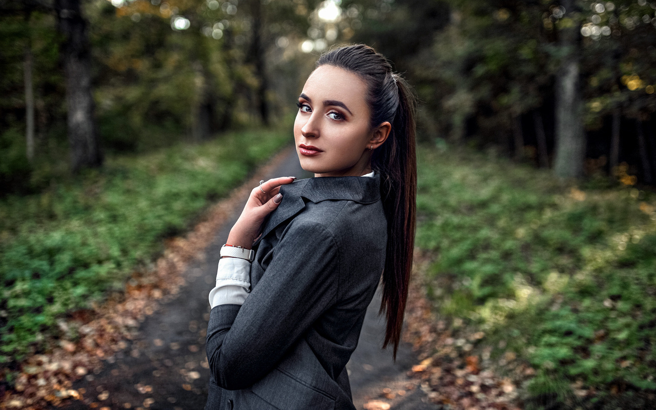 women, portrait, trees, depth of field, women outdoors, road, andrius stankunas