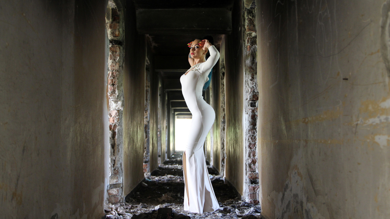 woman in white, bodycon, maxi dress, , 