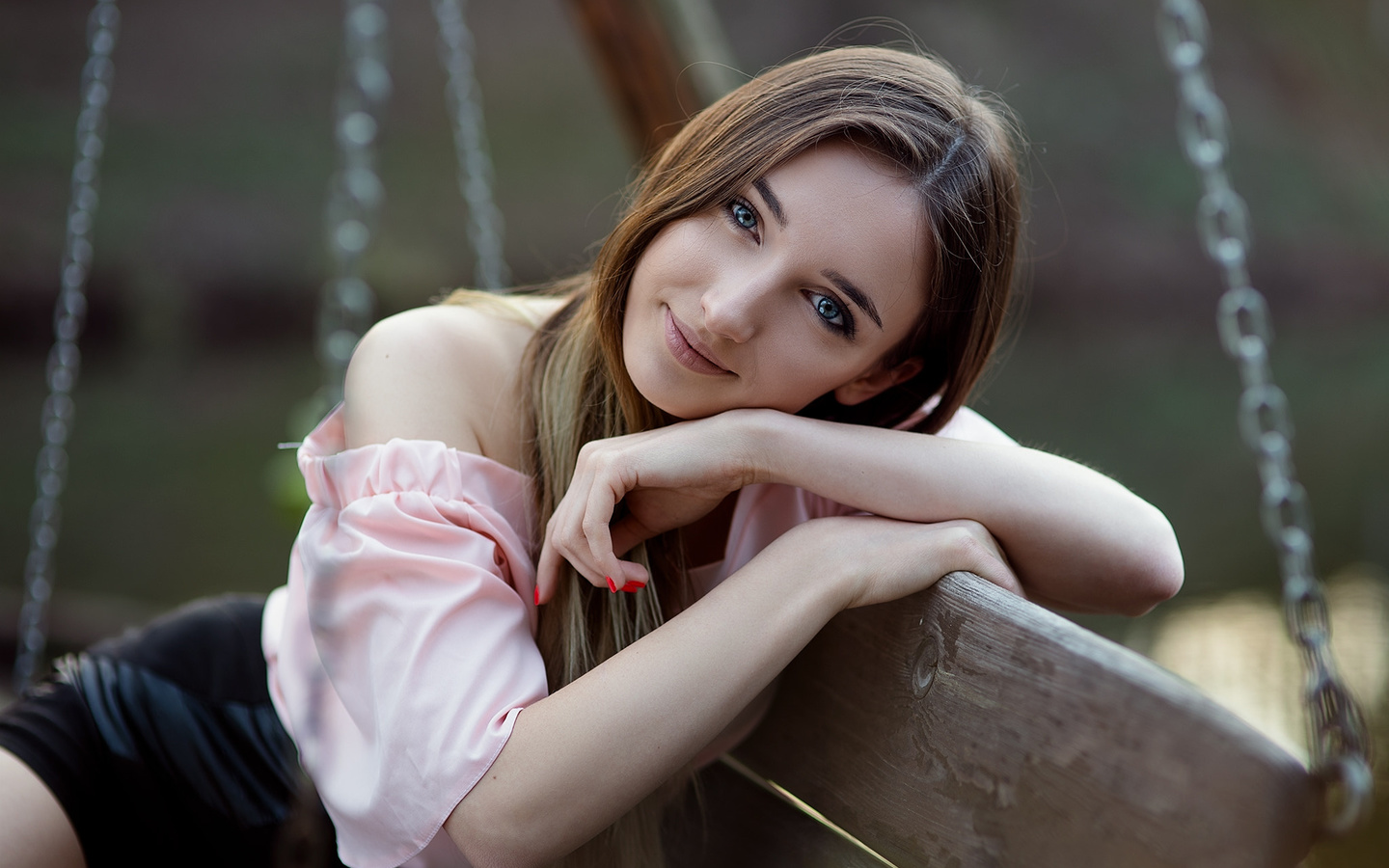 women, sitting, smiling, blue eyes, red nails, portrait, bare shoulders, tom koz ,ania