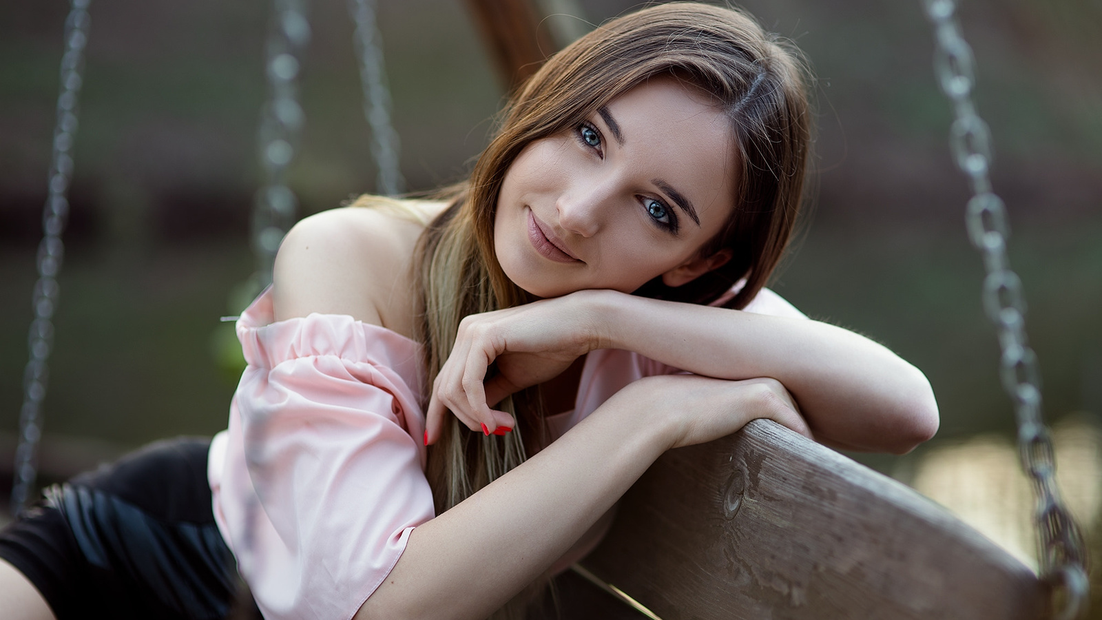 women, sitting, smiling, blue eyes, red nails, portrait, bare shoulders, tom koz ,ania