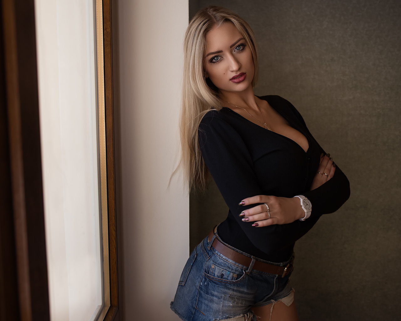 women, blonde, jean shorts, blue eyes, arms crossed, dmitry sn, red lipstick, cleavage, necklace, belt, portrait, window