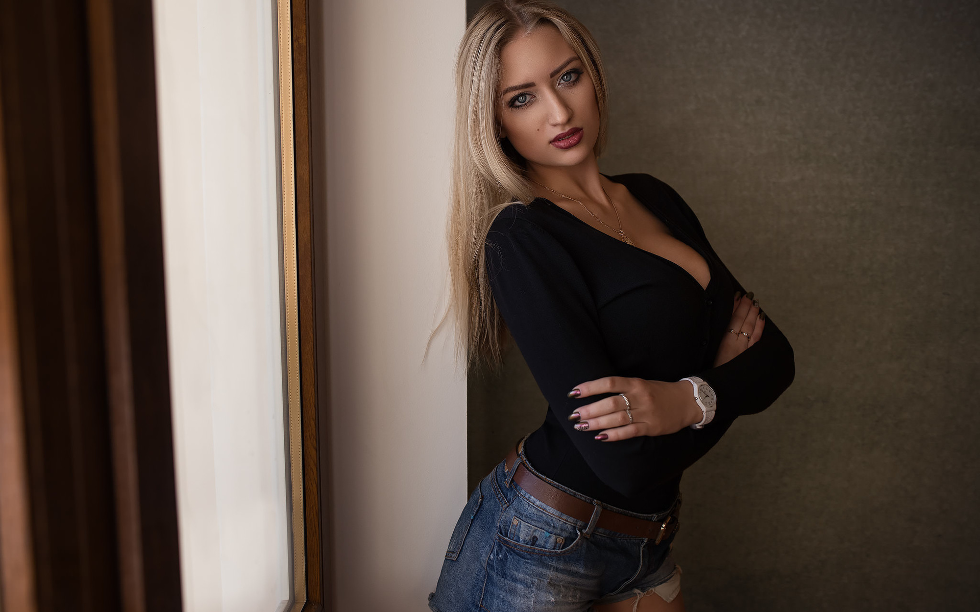 women, blonde, jean shorts, blue eyes, arms crossed, dmitry sn, red lipstick, cleavage, necklace, belt, portrait, window