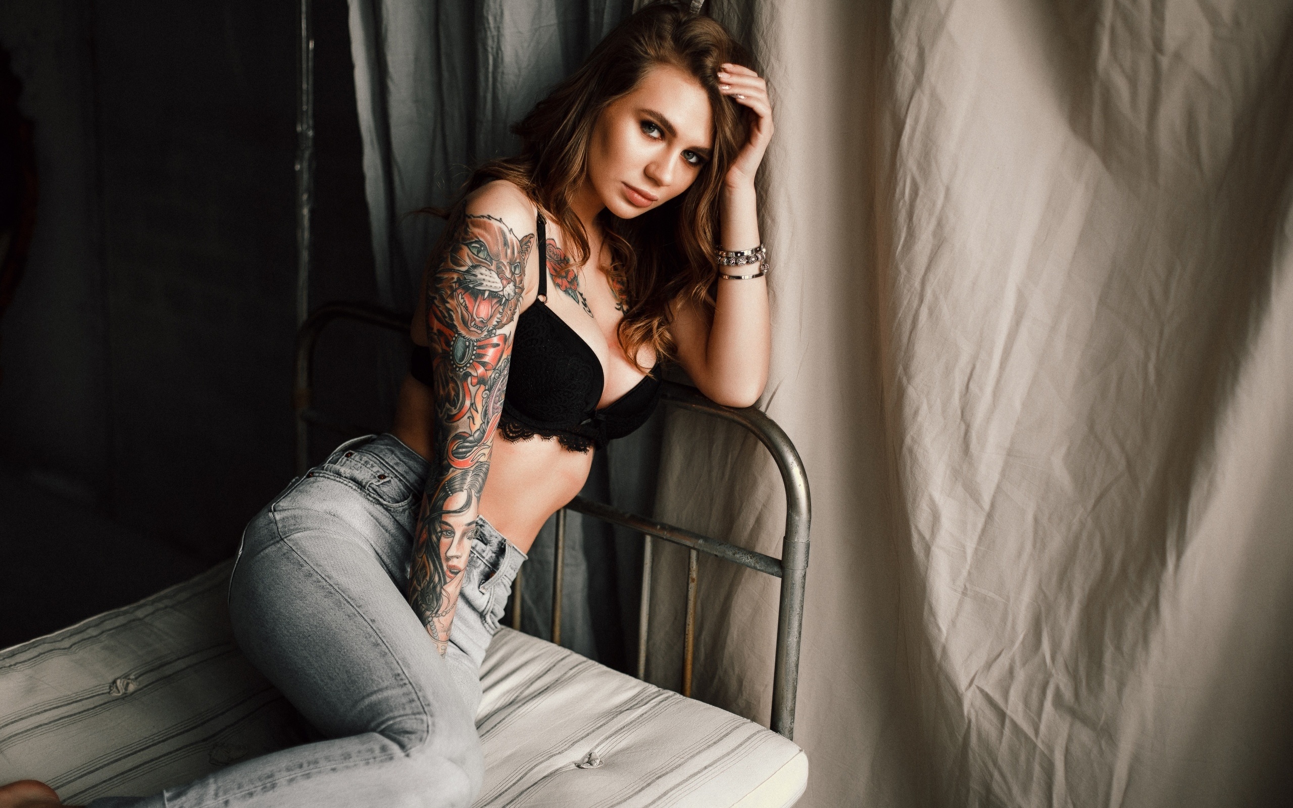 women, jeans, in bed, black bras, sitting, brunette, tattoo, portrait