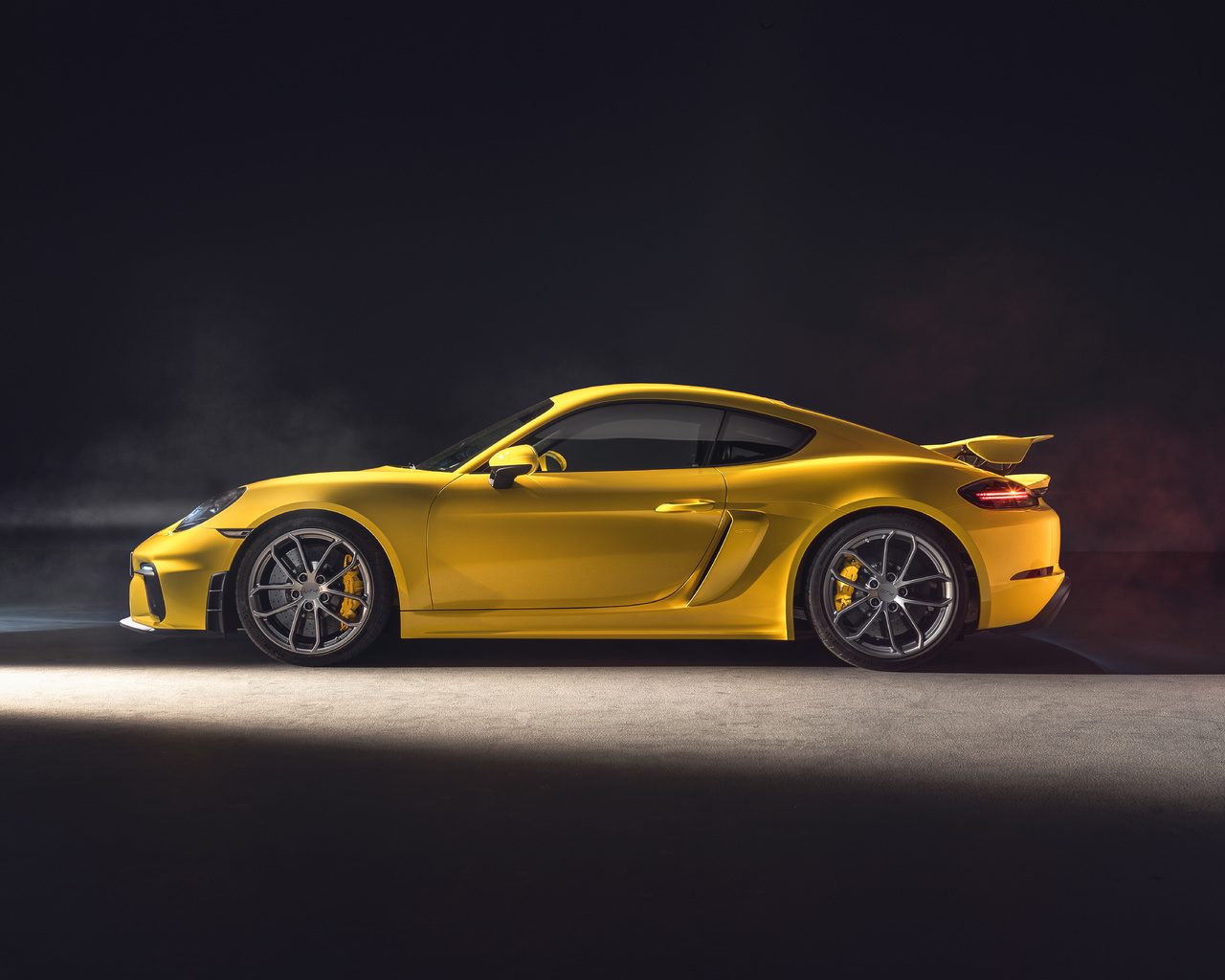 ,  , porsche cayman gt4