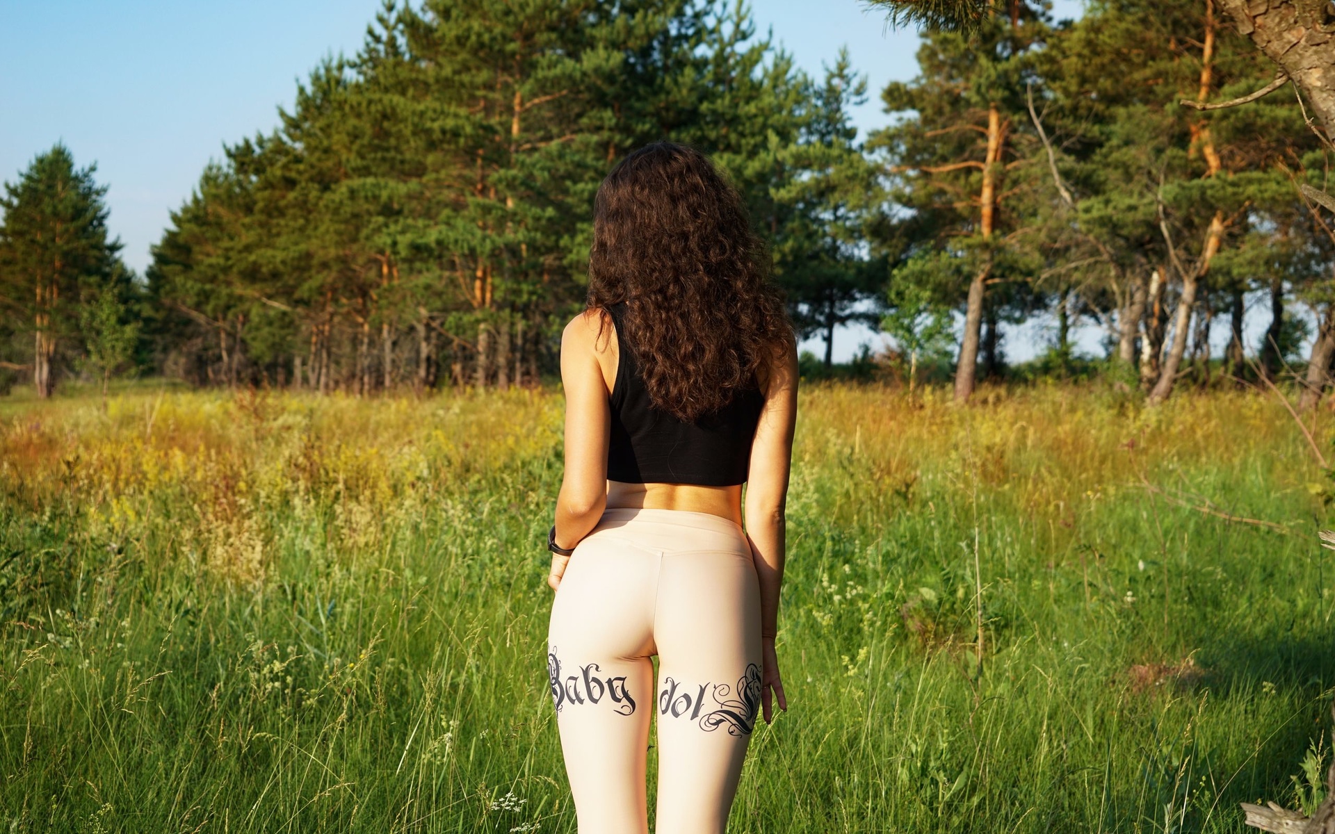 women, tank top, grass, trees, back, ass, leggings, the gap, watch, brunette