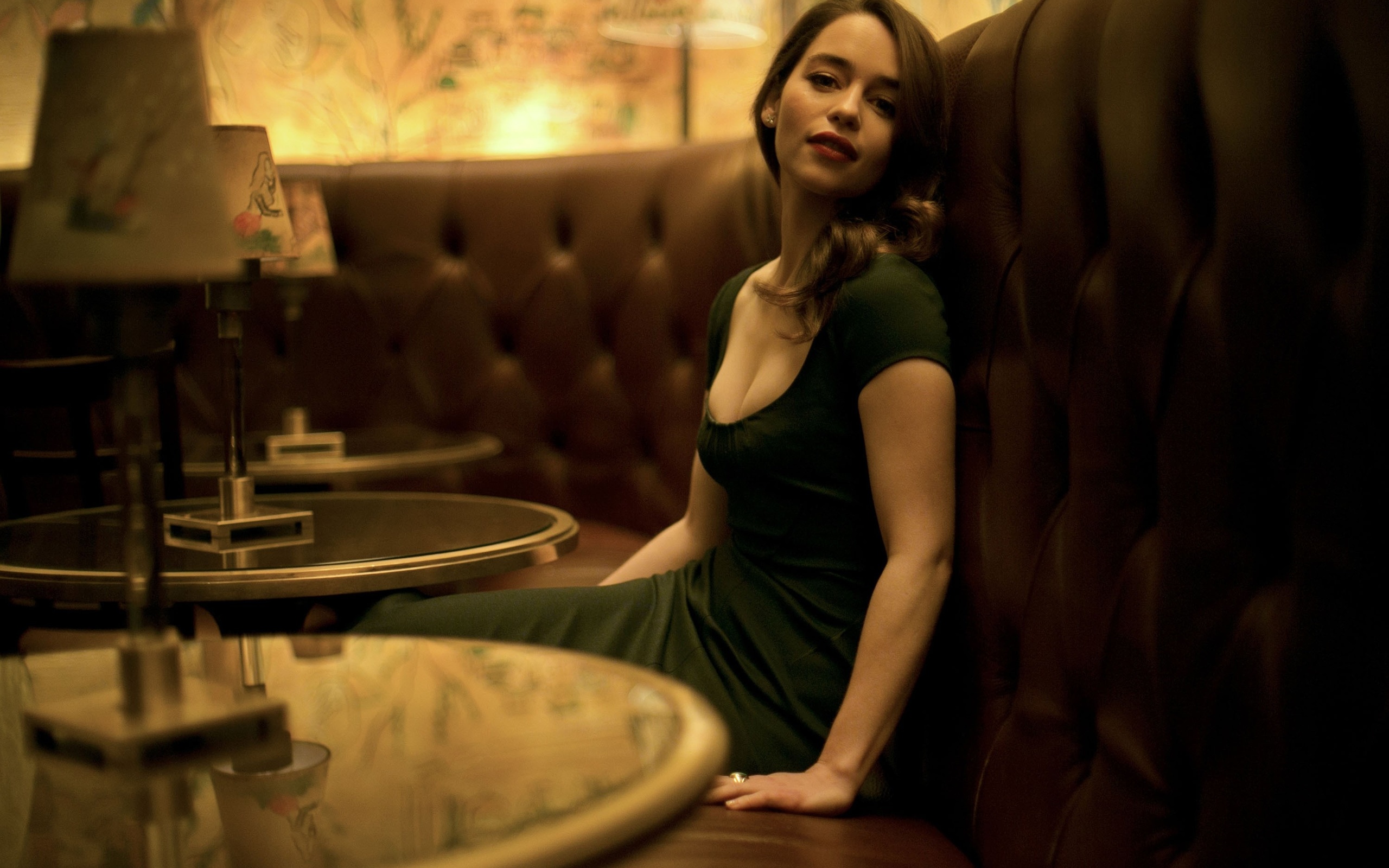  , emilia clarke, 