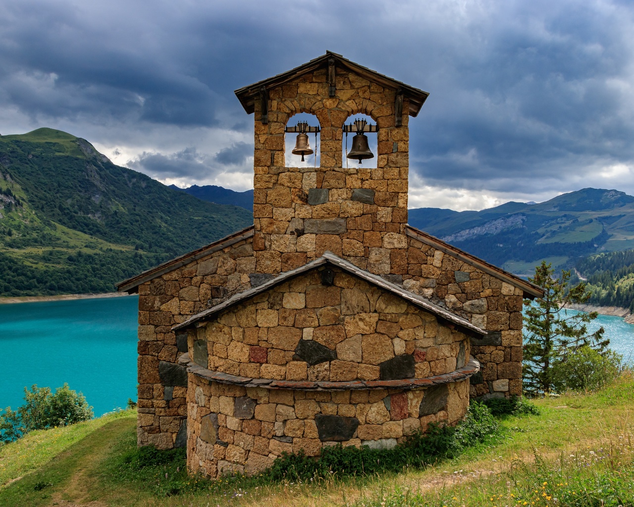 , , , savoie, chapelle de roselend, beaufort, 