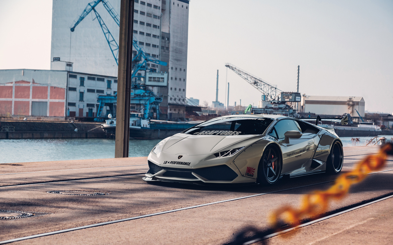 white, lamborghini