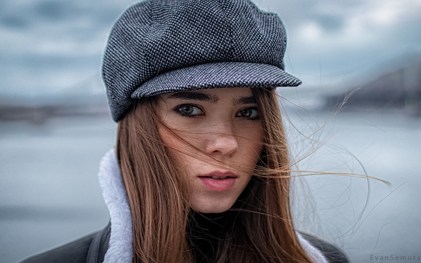 , , , , ,   , , , , women, model, anna, cap, portrait, looking at viewer, look, wind, hair