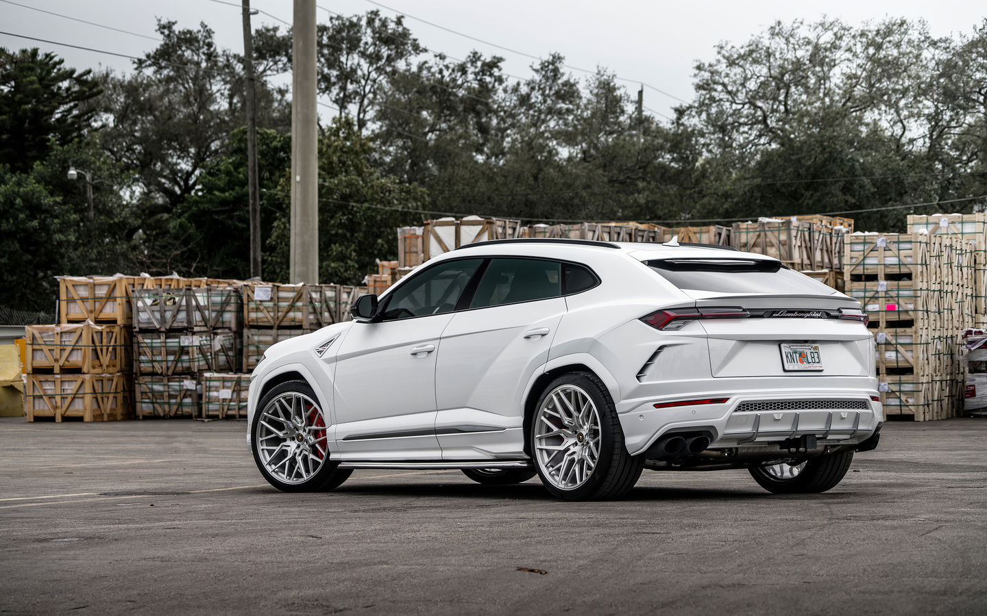 white, lamborghini, urus