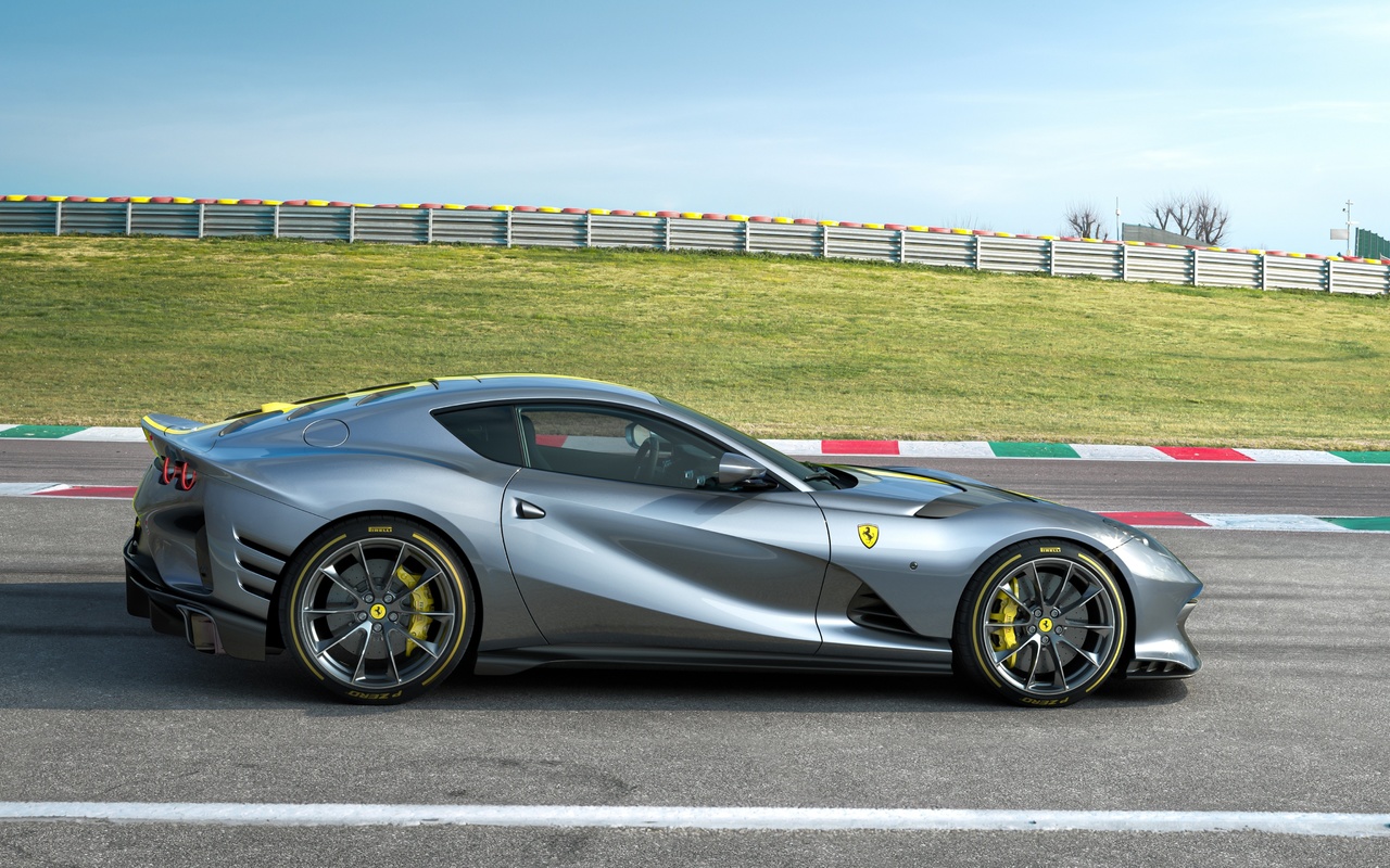 ferrari, v12, versione, speciale, 2021