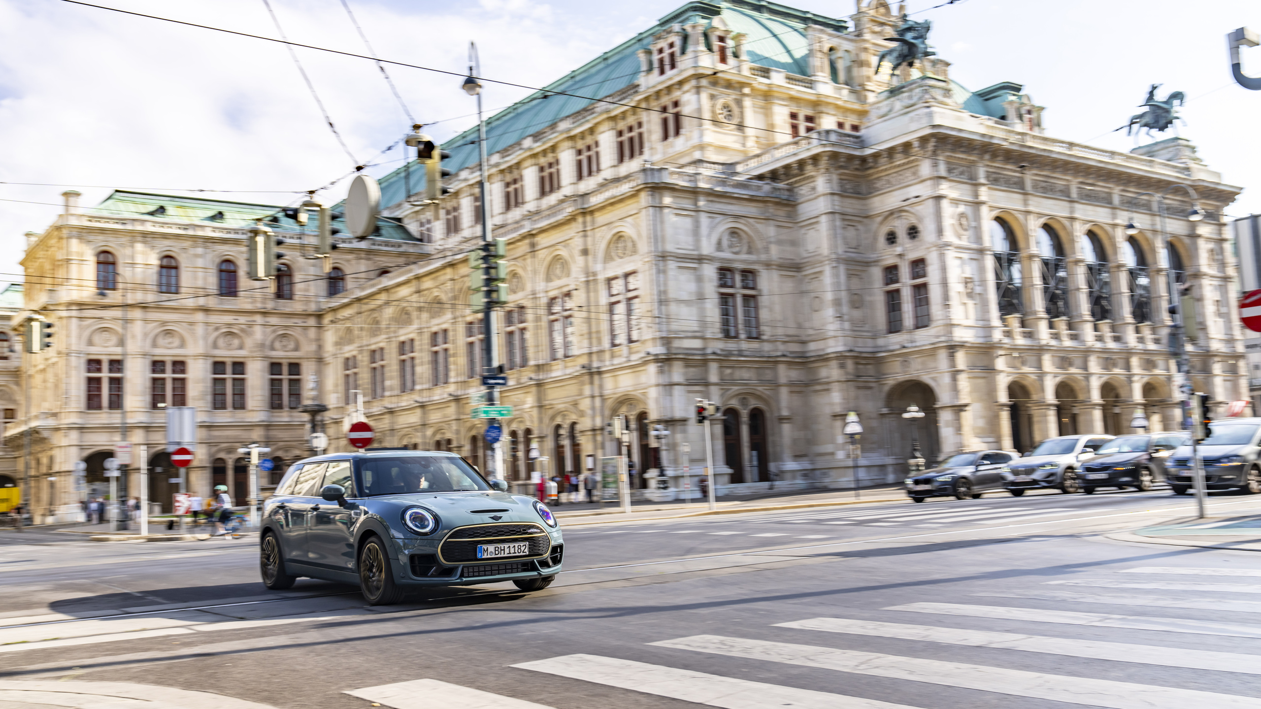   , , vienna state opera, mini john cooper works clubman untold edition, mini