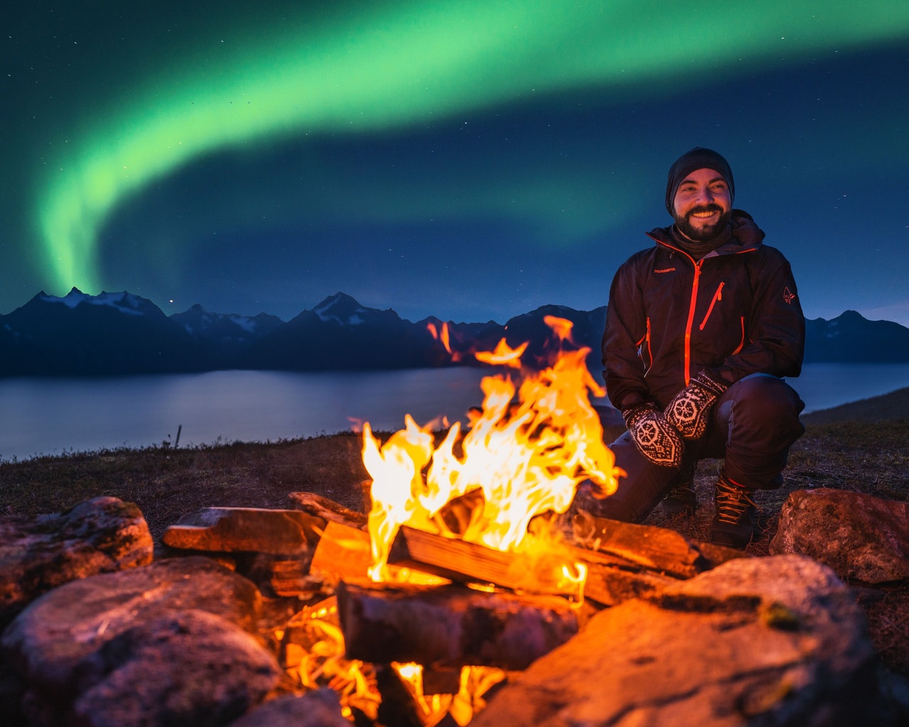 northern lights, norway, night sky, lyngen alps