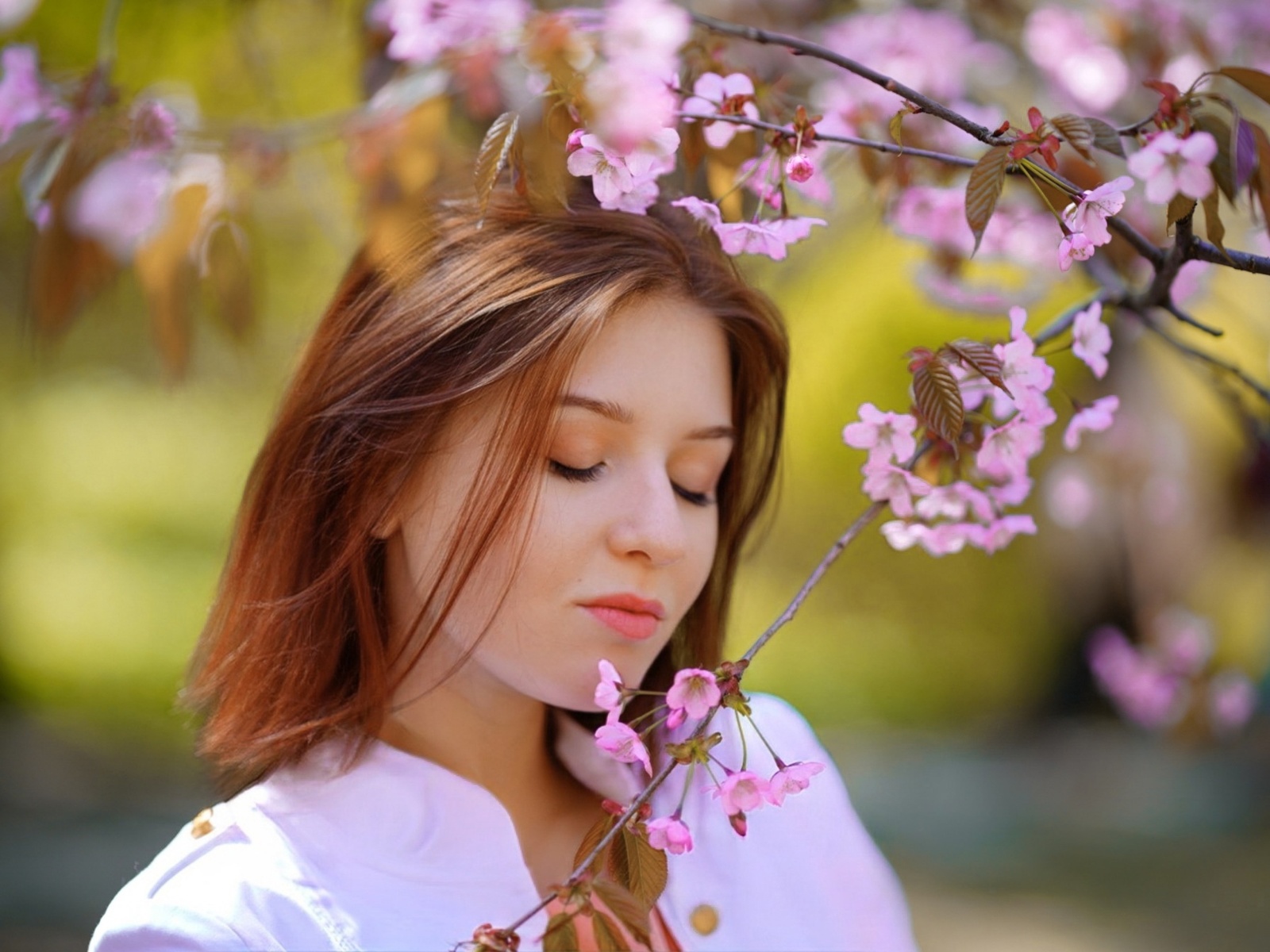 carolina kris, women, model, brunette, women outdoors, closed eyes, flowers, face