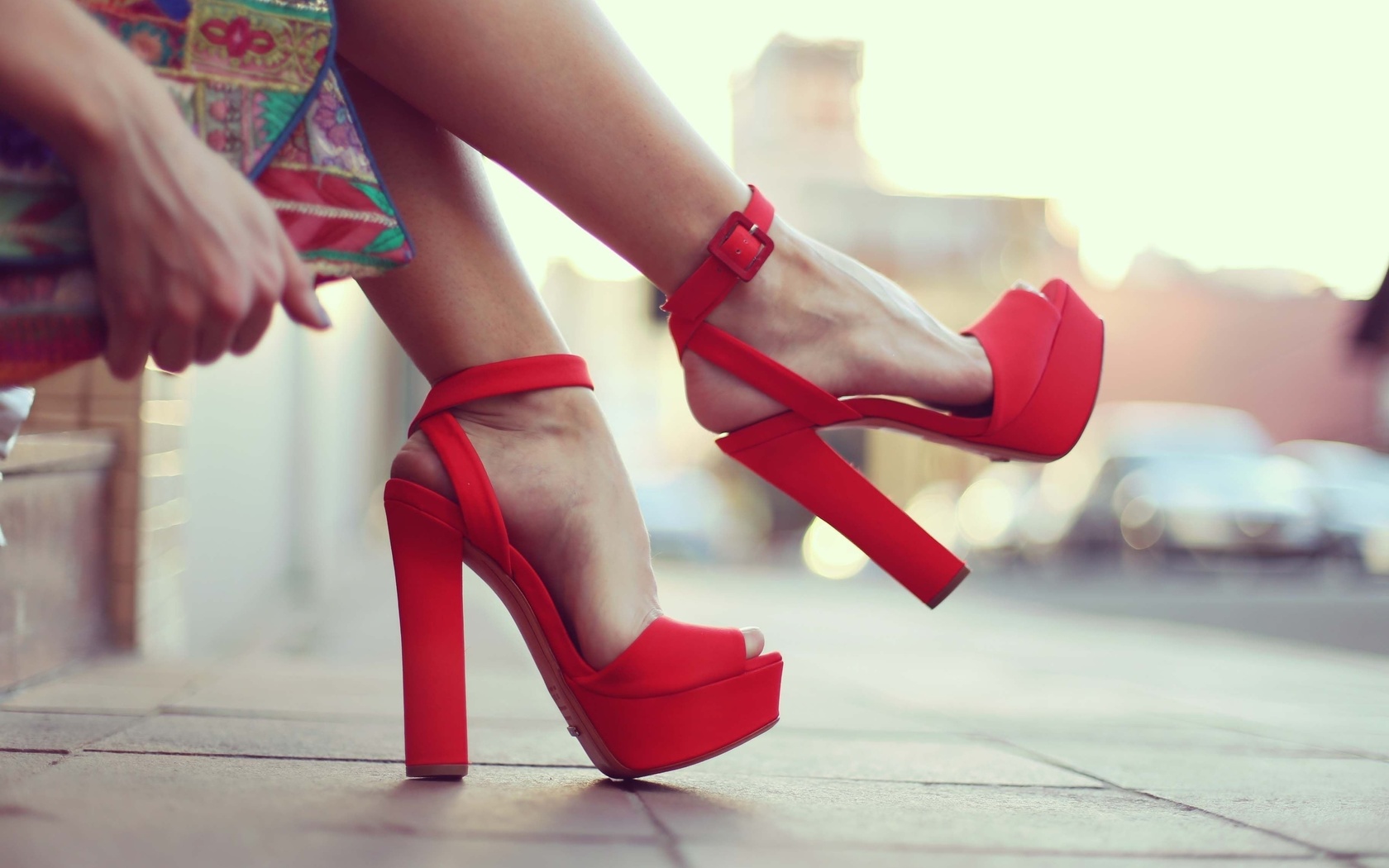 high heels, brazilian woman, red shoes