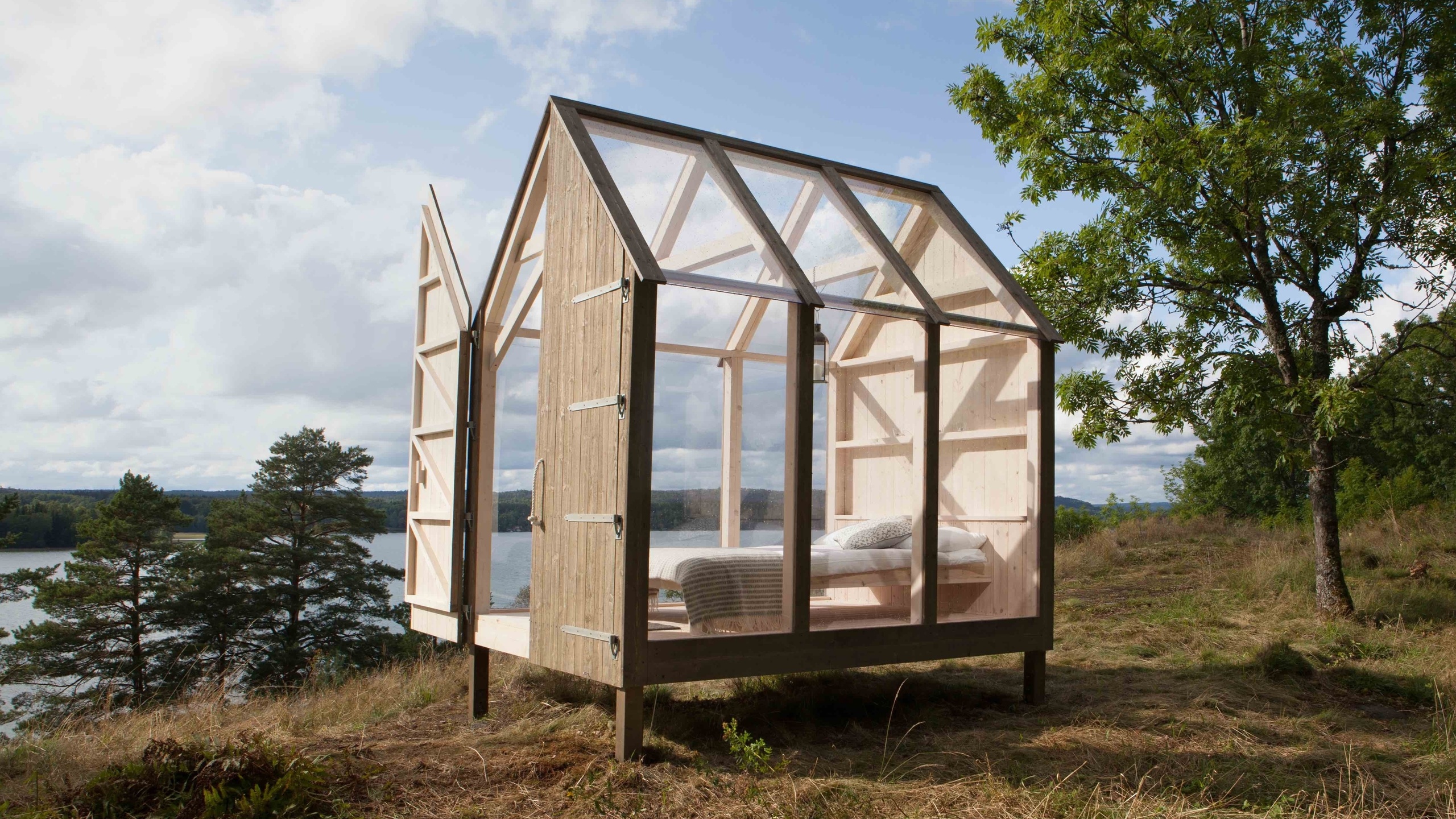 nature, glass box, 72-hour cabin, sweden