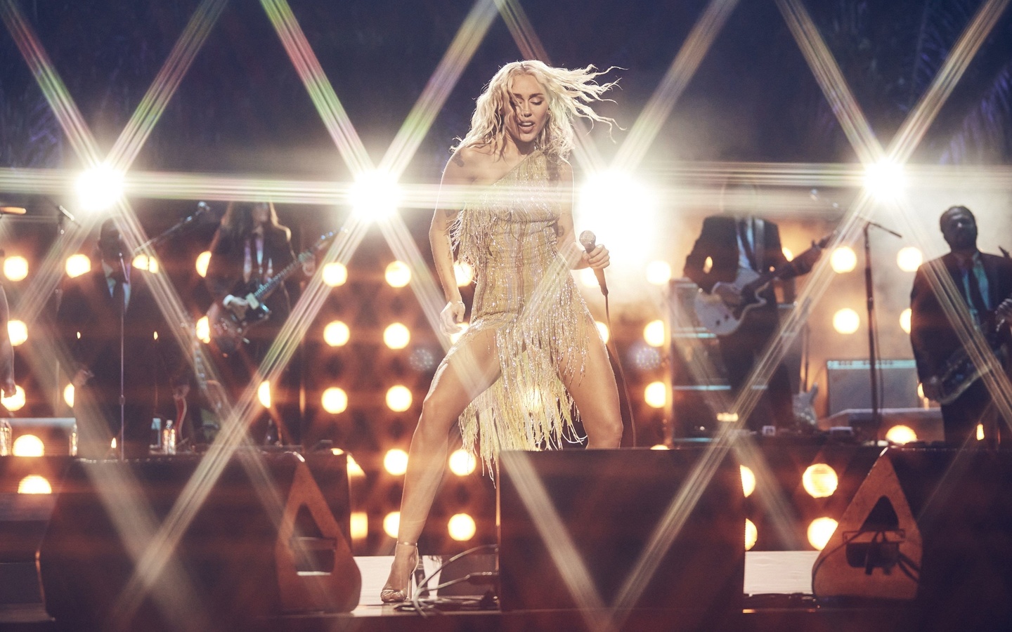 miley cyrus, singer, pop, country, rock, hip hop