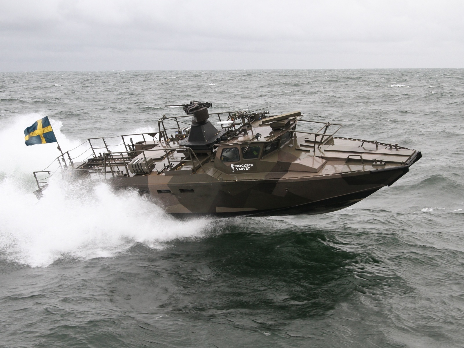 saab, combat boat, docksta cb90